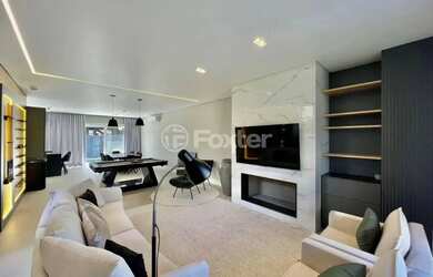 Imagem 4: Sobrado para venda tem 254 metros quadrados com 5 quartos