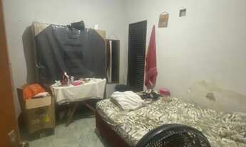 Imagem 7: Vende-se casa no centro de Várzea Grande