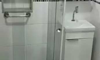 Imagem 4: Vendo Studio Moderno a 6 min da praia em Copacabana, Rua Santa Clara. Ótimo p/Airbnb