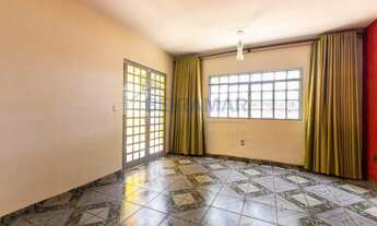 Imagem 4: Casa Ampla de 5 Quartos para Alugar no Riacho Fundo II Conforto e Espaço em 2 Andares