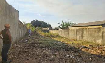 Imagem: Lote no garavelo 30x10 mt 300 metros