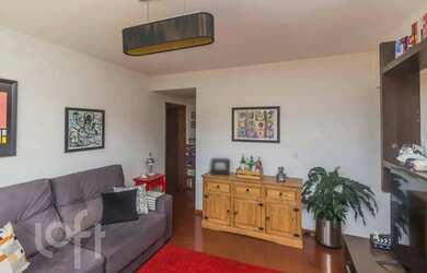 Imagem 4: Imóvel para venda possui 80 metros quadrados com 2 quartos em Menino Deus - Porto Alegre