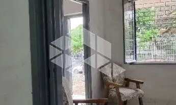 Imagem 4: Casa 4 dormitórios para venda no bairro Partenon em Porto Alegre