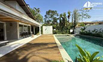 Imagem 2: Casa em condomínio disponível para venda na Praia da Baleia!