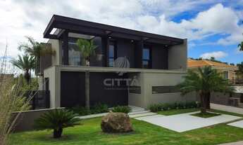 Imagem: Casa de alto padrão à venda no Loteamento