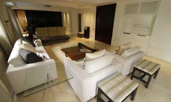 Imagem 3: Lindo apartamento Mobiliado. São 264m² , sendo 3 suítes e 4 vagas de garagem!