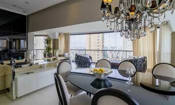 Imagem 2: Apartamento 4 dorms. 4 suítes 5 vagas pé direito de 4 m no Panamby