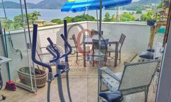 Imagem 5: Cobertura toda decorada com vista privilegiada para o mar