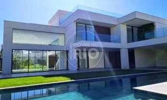 Imagem 2: Casa no Condomínio Malibu