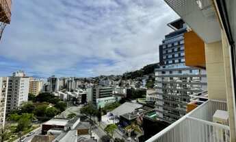 Imagem 3: Apartamento para venda de 2 dormitórios com suíte, 1 vaga de garagem no Centro de andar a