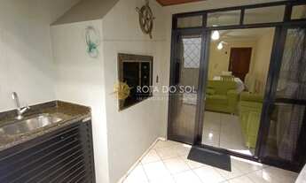 Imagem 3: Apartamento na Avenida principal do Centro de Bombinhas à venda