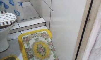 Imagem 4: Casa com quintal e garagem