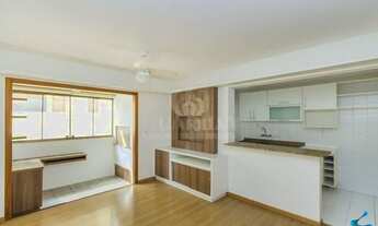 Imagem 2: Apartamento semimobiliado com 2 dormitórios suite 2 garagens em Petrópolis - Porto Alegre