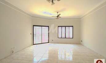 Imagem 2: Casa (térrea na rua) 4 dormitórios/suite, cozinha planejada