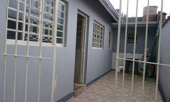 Imagem: Aluga-se casa Fundos