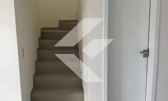 Imagem 3: Sobrado com 2 Suítes bairro cordeiros em itajaí