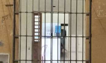 Imagem: Vende-se uma casa lateral no Maracanaú