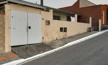 Imagem: Casa Grande no Bairro Ipiranga, em excelente