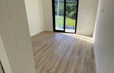 Imagem 5: Casa de condomínio sobrado para venda tem 180 metros quadrados com 3 quartos