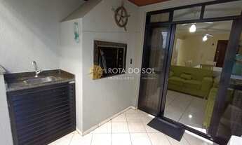 Imagem 2: Apartamento na Avenida principal do Centro de Bombinhas à venda