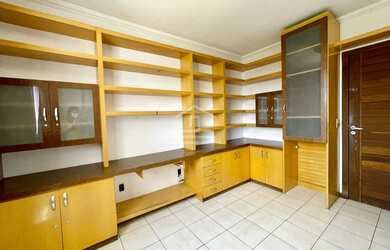 Imagem 5: Apartamento em Fátima- 04 Suítes DCE Sala Cozinha Dispensa Depósito Lavanderia Roupeiro