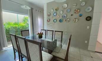 Imagem 6: Casa de condomínio para aluguel tem 230 metros quadrados com 3 quartos