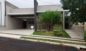 Imagem: Casa de condomínio térrea para venda possui