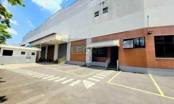 Imagem 2: Galpão para Locação em São Paulo, Barra Funda, 12 banheiros, 40 vagas