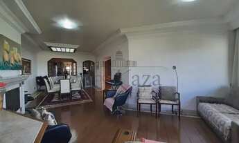 Imagem 4: 1 2 9 8 2 1 0 4 9 6 2 ..Apartamento para venda possui 198 metros quadrados com 4 quartos