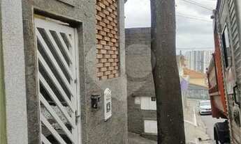 Imagem: Excelente sobrado muito bem construído!