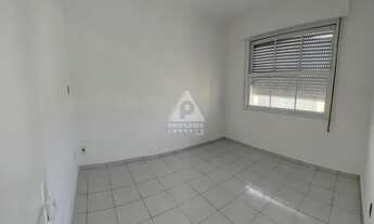 Imagem 7: Copacabana - 3 quartos com dependência e linda vista