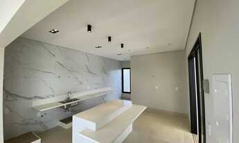 Imagem 7: Casa de condomínio sobrado para venda tem 392 metros quadrados com 4 quartos