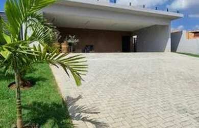 Imagem 2: Casa de condomínio térrea para venda tem 400 metros quadrados com 3 quartos