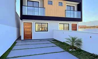 Imagem 5: Sobrado de alto padrão com 2 suítes e 2 vagas de garagem em Palhoça/SC