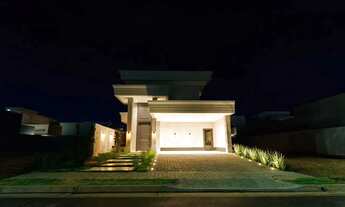 Imagem 4: Sobrado para venda com 257 metros quadrados com 4 quartos em Morada dos Nobres - Cuiabá