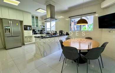 Imagem 12: Aluguel de Casa em Condomínio de Luxo em Alphaville Conde II, Barueri-SP: 4 Quartos, 4 Suí