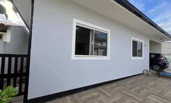 Imagem 3: Casa à venda, no Bairro Sertão do Maruim, São José-SC, com 3 quartos, sendo 1 suíte, com 2