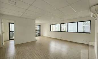 Imagem: Conjunto Comercial Moderno Próximo ao Metrô