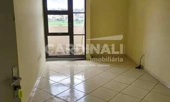 Imagem 3: Sala comercial bem no centro da cidade, com elevador e banheiro