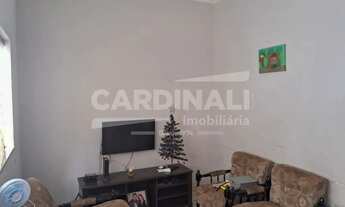 Imagem 2: Casa com ótima localização, com 02 dormitórios sendo um suíte