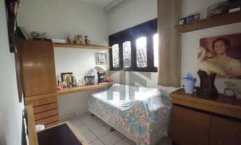 Imagem 4: Casa Residencial ou Comercial de 494m² à venda, com 6 quartos (2 suítes), localizada em Se