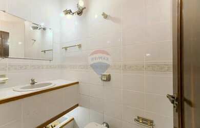 Imagem 10: Casa de esquina à venda com 3 dormitórios no bairro Bacacheri - Curitiba PR