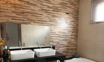 Imagem 4: Casa 2 piscinas ,documentada no Amazon Garden