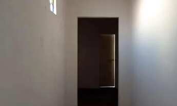 Imagem 7: Loja Comercial dispõe de 70m², salão amplo e banheiro social. Na parte superior possui 02