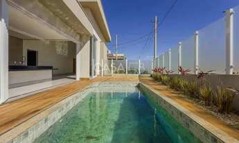 Imagem 2: Casa Térrea de Alto Padrão à Venda | 3 Suítes | Piscina