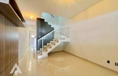 Imagem 2: Sobrado de 2 dormitórios para locação por R$ 2.500,00 - Bairro Velha Central - Blumenau/SC