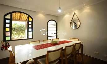 Imagem 2: Sobrado 4 Quartos em condomínio com Piscina - Setor Bueno