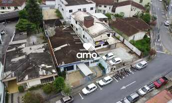 Imagem 3: Casa comercial com amplo terreno para venda no Centro de Brusque!
