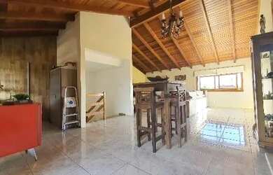 Imagem 7: Casa em Porto Alegre, no bairro Espírito Santo, com 3 dormitório(s), e 3 banheiros, à vend