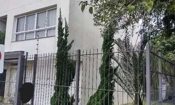 Imagem 3: Sobrado com 3 quartos, 1 suíte, lareira, churrasqueira, 3 vagas cobertas na zona sul